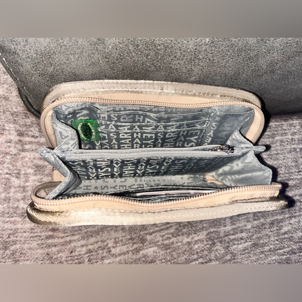 Harvey Seatbelt Wallet - Picture 3 of 4